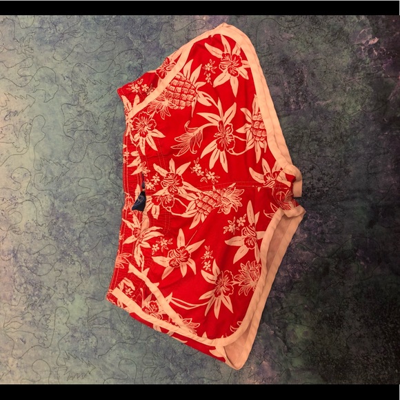 Pineapple shorts - Picture 1 of 2